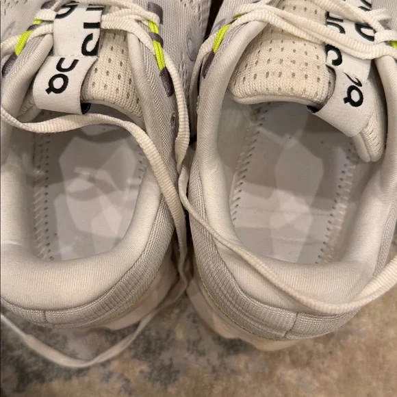 ON Running Brand Cloud Cloudsurfer White/Yellow Women's Running Shoes Size 10 - Picture 6 of 7